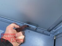 Eduard 1500 KG Rückwärtskipper - Gebremste Einzelachser - 2.6x1.5m - Ladehöhe:63 cm - 195/50R13 - Bordwände 30cm Elektropumpe mit Auffahrrampen und Stützen