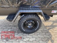 TPV TL-EB3 Offroad - 1300 kg gebremst Kastenanhänger mit 15" Geländebereifung und Reling - SCHWARZ mit Hochplane SP-Line