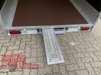 Eduard 3000 KG Maschinentransporter - Gebremste Doppelachser - 5.0x2.2m - Ladehöhe:56 cm - 195/55R10 - Auffahrrampen - Bordwände 30cm - kippbar - Hochplane SP-Line mit Schiebeplane links und rechts