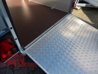 Böckmann KT-PB-AL 3015/27 M F ALU Kofferanhänger mit Polyesterbug - Tür / Rampe Kombination - Seitentür - Designpaket