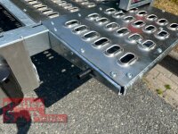Lorries PLI30-5021 - 3000 kg kippbarer leichter Autotransporter mit ALU Standschienen