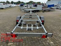 Brenderup 201300 B - Bootsanhänger f. Boote bis 6m - gebremst - Rollen