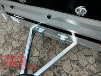 Brenderup 1205 SUB 750 " Der neue Kippi " - ABKLAPPBARE ZUGDEICHSEL / VERTIKAL ABSTELLEN mit Hochplane AKTION Black