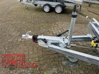 HUMBAUR HTK 3500.31 I 314 x 175 I 3500 KG I Dreiseitenkipper mit E-Pumpe - Rampenschacht