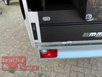 WM Meyer HLNK 1523/141 BLACK EDITION - 1500 kg ALU Rückwärtskipper gebremst mit Hochplane EDITION Black Bil - Spitzdach 1R