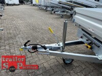 HUMBAUR HTK 3000.27 I 314 x 175 I 2700 KG I Dreiseitenkipper mit E-Pumpe - Rampenschacht