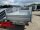 HUMBAUR HTK 3500.37 I 363 x 185 I 3500 KG I Dreiseitenkipper mit E-Pumpe - Rampenschacht mit SI-GI Laubgitter