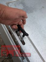 HUMBAUR HTK 3500.41 I 410 x 210 I 3500 KG I Dreiseitenkipper mit E-Pumpe - Rampenschacht  mit ORIGINAL Stahlgitter 60 cm