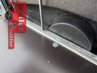 LORGANO Aero T - GfK Anhänger 1000 kg gebremst weiß 3280 x 1335 x 1580 geschlossener Motorradanhänger Auffahrrampe abschließbar -100 km/h