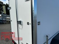 Aussteller / martz KARGO 300 C 2T Plywood Kofferanhänger  - Tandem gebremst mit Zurrleisten - Heckstützen