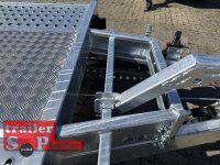 Saris AT 580 200 3500 3 K - Tridem - geschlossen mit Aluboden mit Holzunterstützung - Handpumpe - HD Stützrad