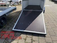 BLYSS Kofferanhänger mit Rampe F2030HTD/HK, AERO 305x150x180cm - Seitentür + Fenster - 100 KM/H - Zurrleisten - Heckstützen