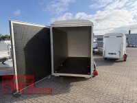 BLYSS ALU Kofferanhänger FL2736HTC ALU - 360x160x180cm - 100 KM/H - Tür/Rampe Kombination - Stützen - POLY Bug und Haube