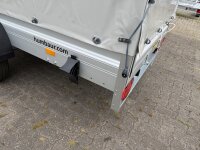 Aussteller / HUMBAUR HA 133015  KV ALU 1300 kg gebremst 303 x 150 mit Hochplane SP-Line - Heckrollo