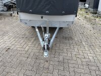 Aussteller /  EDUARD 3318 -GD- Hochlader, Bordwände 30cm -2000kg- Lfh: 72cm -155R13 mit Hochplane SP-Line vorne RUND - Schiebeplane beidseitig - Heckrollo