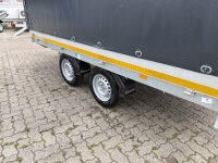 Aussteller /  EDUARD 3318 -GD- Hochlader, Bordwände 30cm -2000kg- Lfh: 72cm -155R13 mit Hochplane SP-Line vorne RUND - Schiebeplane beidseitig - Heckrollo