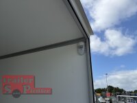 Aussteller / HUMBAUR HK 203015-20P FlexZurr - Kofferanhänger 2000 KG mit Überfahrwand 100 KM/H Stützen
