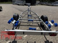 Aussteller / TPV ( Böckmann ) BA 1300-R - 1300 KG - Bootstrailer für Boote / Motorboote bis ca. 5,8 m
