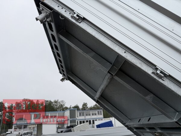 HUMBAUR HTK 3500.31 I 314 x 175 I 3500 KG I Dreiseitenkipper mit E-Pumpe - Rampenschacht mit HR Stahl-Blechaufsatz – 4-seitig pendelnd, galvanisch verzinkt