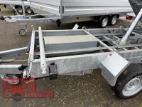 HUMBAUR HTK 3500.31 I 314 x 175 I 3500 KG I Dreiseitenkipper mit E-Pumpe - Rampenschacht mit HR Stahl-Blechaufsatz – 4-seitig pendelnd, galvanisch verzinkt