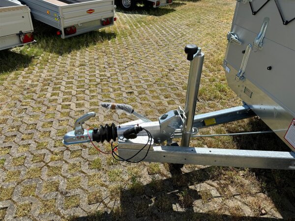 mit - Automatikstützrad, mittig - montiert